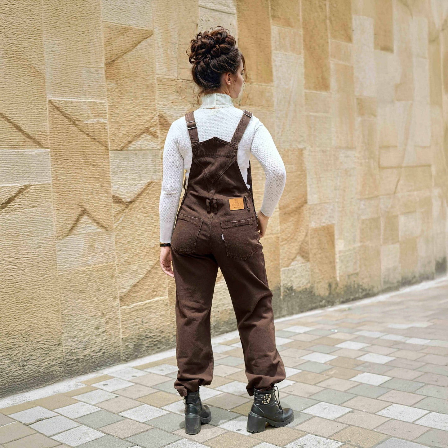 Overol Clásico Hop Mujer en Jean - Café