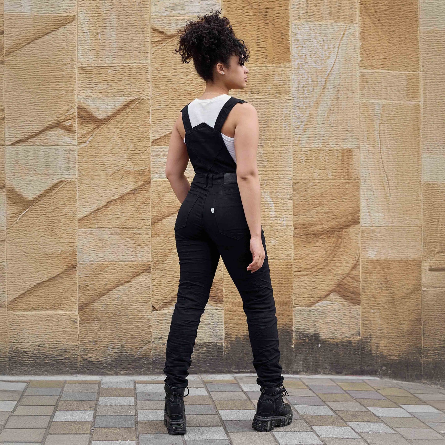 Overol Licrado con Rotos Mujer en Jean - Negro